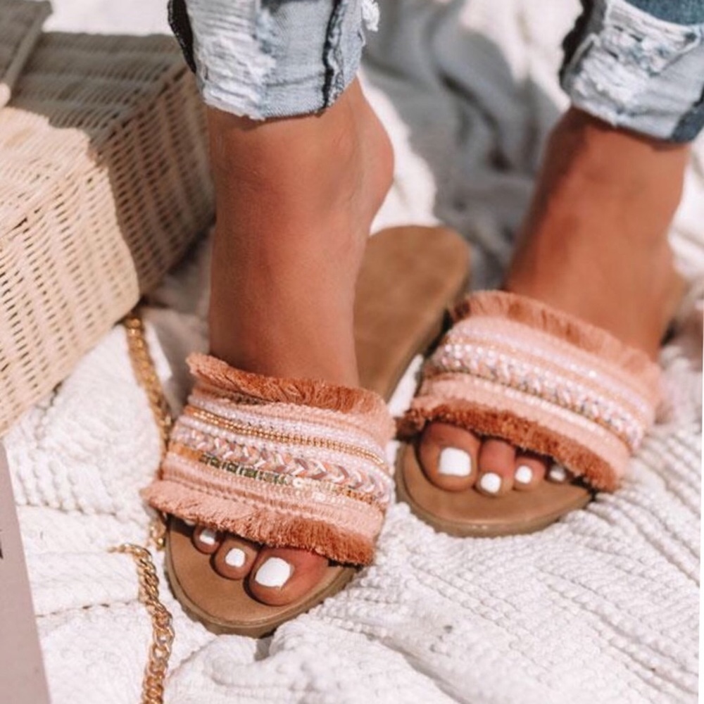 Embellished Mauve Fringe Tassel Trim Flat Sandals - Picture 3 of 3